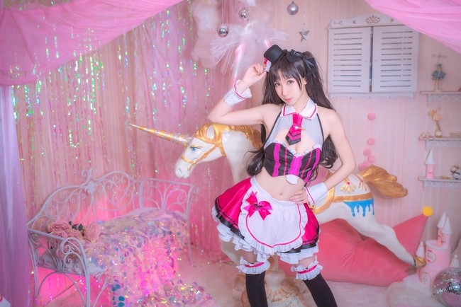 PG模拟器在线|#YSL夜皇后精华# YSL圣罗兰美妆携手天猫小黑盒全球首发新品发布会(图3) PG模拟器